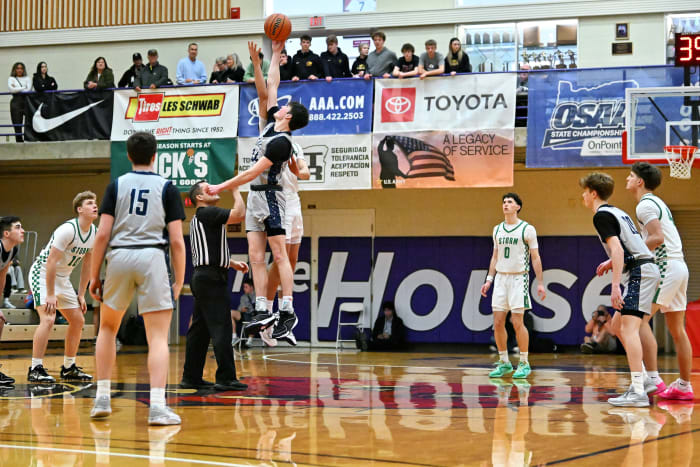 a Summit Wilsonville 5A Oregon boys basketball final 2024 Leon Neuschwander 1